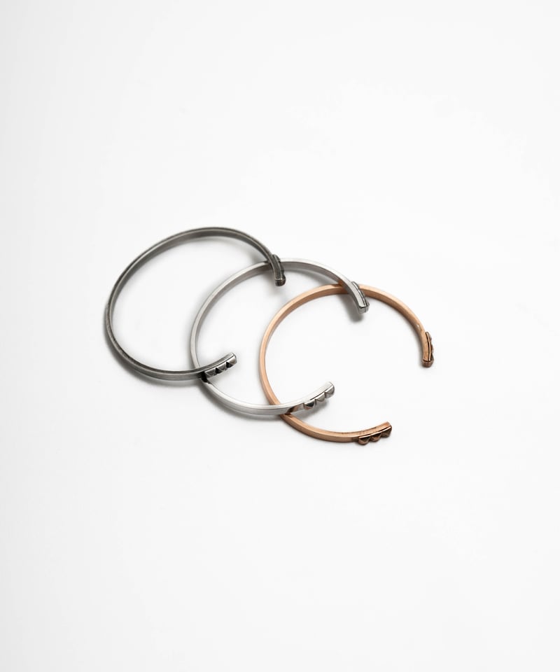 END STUDS BANGLE | CTHY END STUDS BANGLE | CTHY