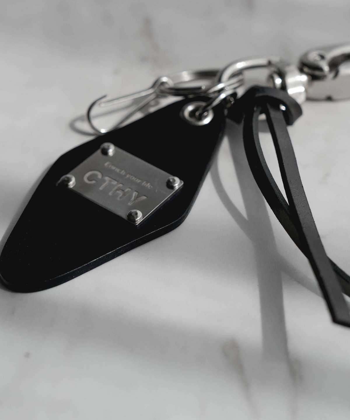 LUXURY MATERIAL CORDVAN ROOM KEYRING | CTHY