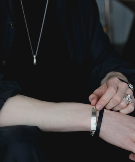 GUIDI LEATHER PLATE BRACELET by artisan