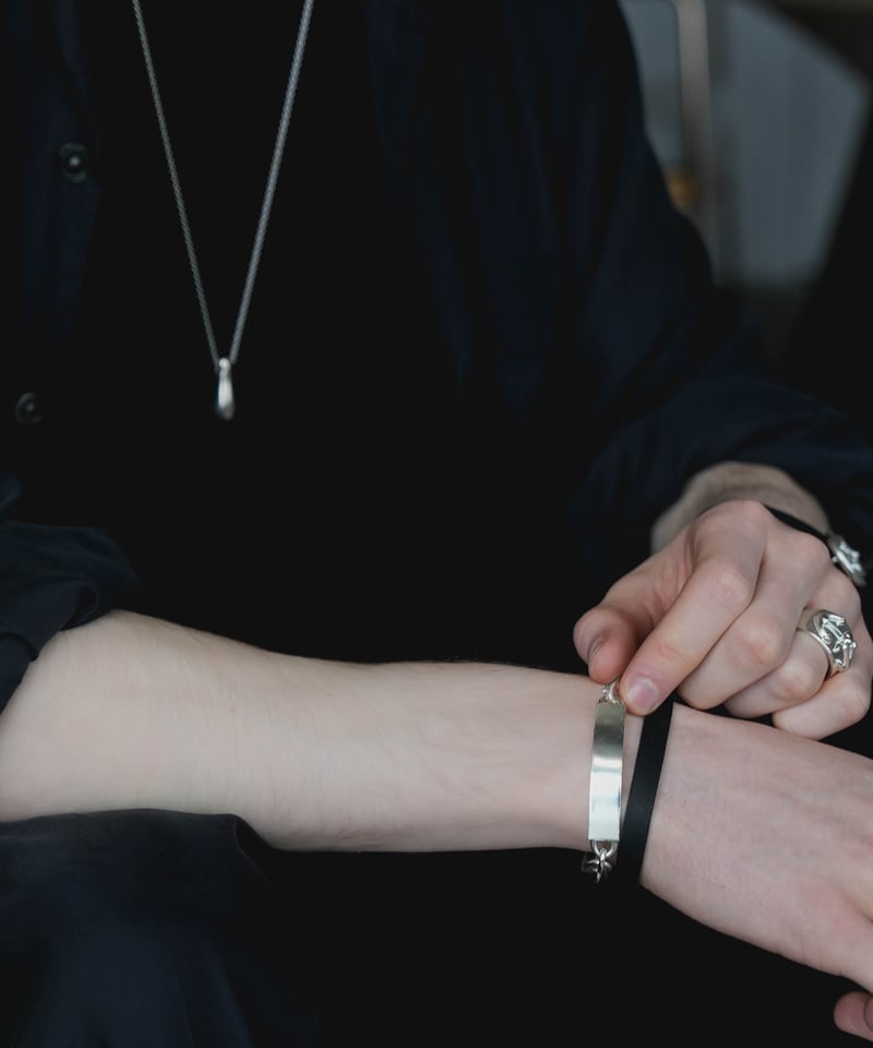GUIDI LEATHER PLATE BRACELET by artisan | CTHY