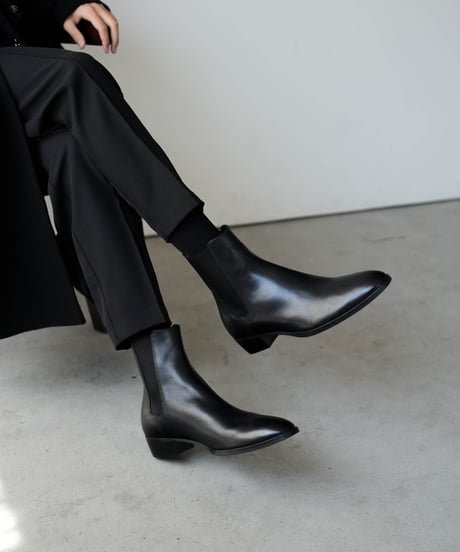 LUXURY MATERIAL LEATHER HEEL BOOTS by Annonay