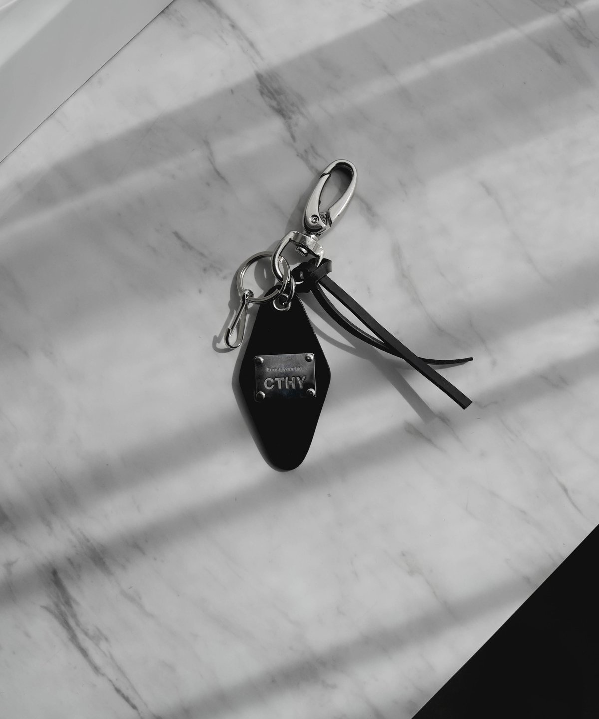 LUXURY MATERIAL CORDVAN ROOM KEYRING | CTHY