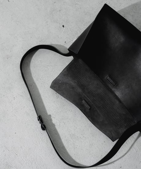 #20 LUXURY MATERIAL Annonay LEATHR EDITOR’S BAG