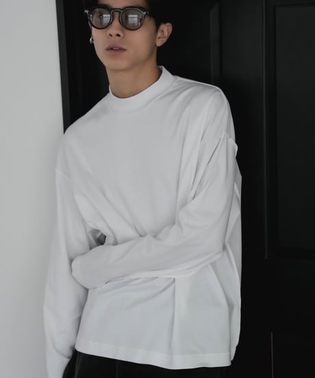 LUXURY MATERIAL SUVIN PLATINUM LONG SLEEVE MOCKNECK CUTSEW