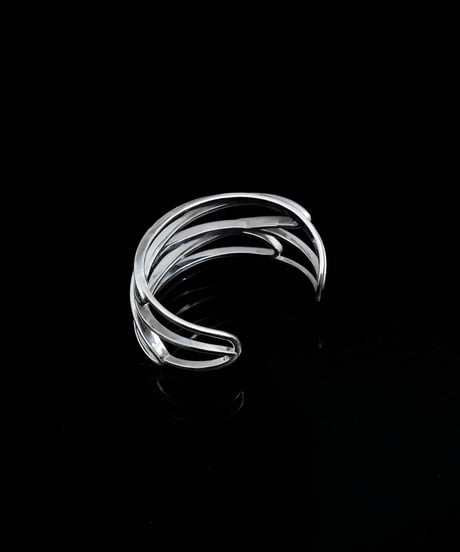 HIGH-END STRUCTURE WIDE BANGLE
