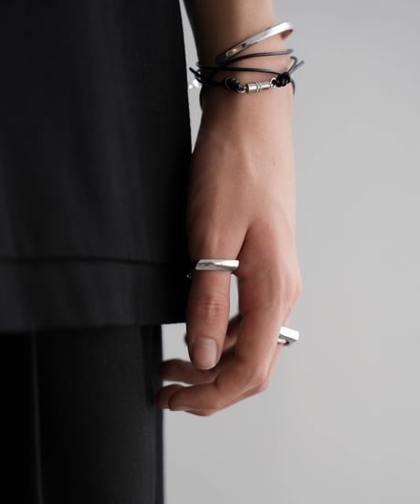 PARALLELOGRAM THUMB RING