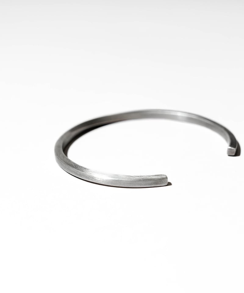 TWIST BANGLE | CTHY