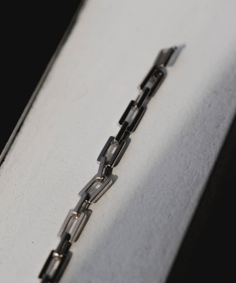 SQUARE CHAIN BRACELET