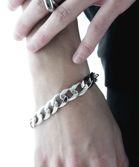 HIGH-END HERITAGE SILVER BRACELET