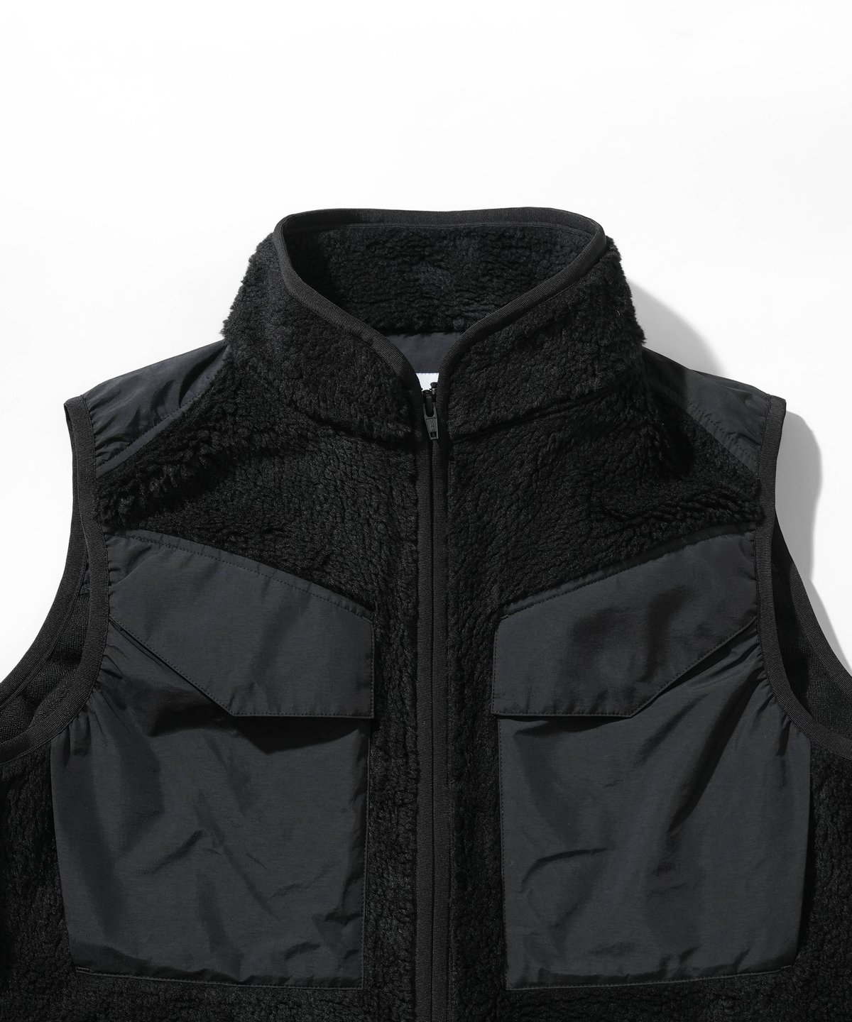 ジャケット・アウター cthy e-vent vest eVent” TECH HOODED