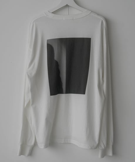 BACK GRAPHIC LONG SLEEVE CUTSEW