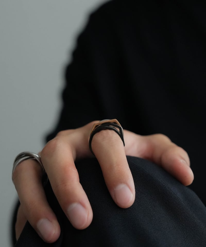 SLANT 2D LAYER RING | CTHY