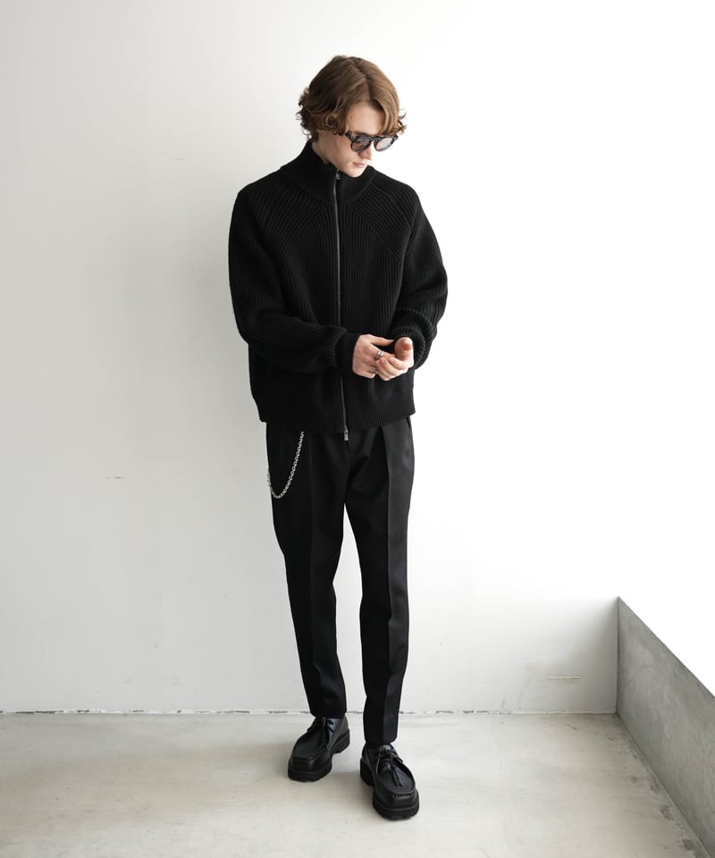 LUXURY MATERIAL SLIM CLASSIC TROUSERS by BISHU