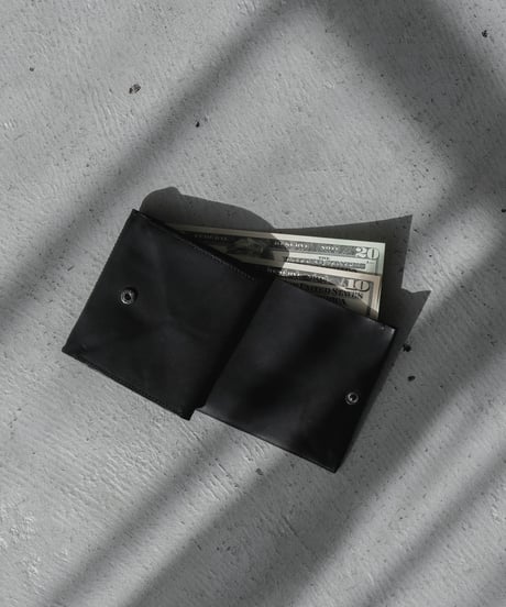 LUXURY MATERIAL GUIDI LEATHER ANONYMOUS WALLET