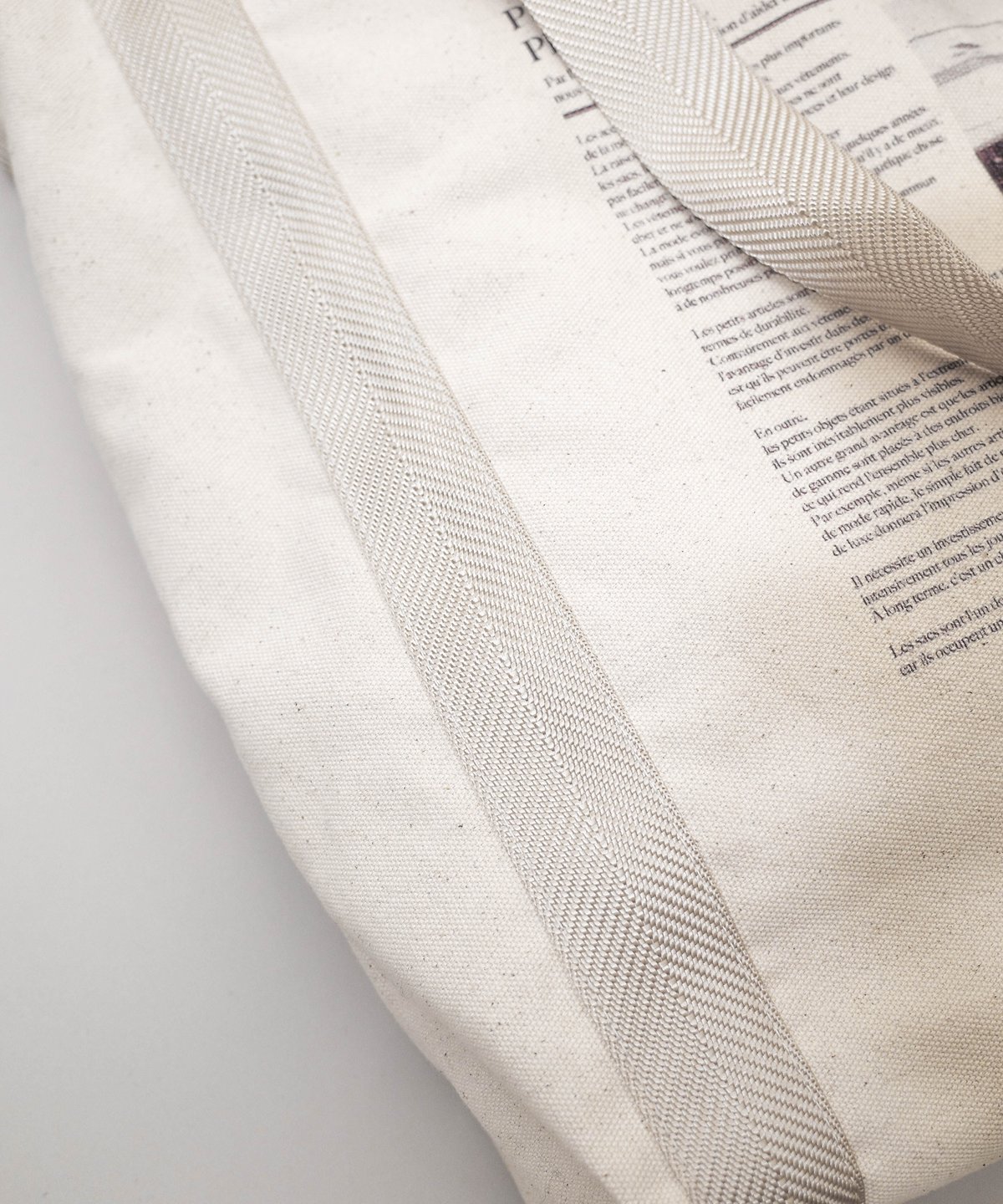 02 GRAPHIC BIG NEWSPAPER BAG | CTHY