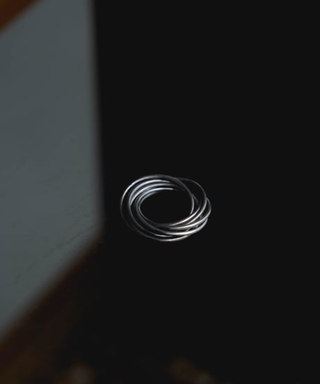 FOLIE SEVEN RING