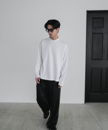 LUXURY MATERIAL SUVIN PLATINUM LONG SLEEVE MOCKNECK CUTSEW