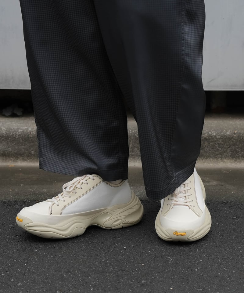 HIGH-END CLASSIC DAD SNEAKER by VIBRAM® | CTHY HIGH-END CLASSIC DAD SNEAKER by VIBRAM® | CTHY