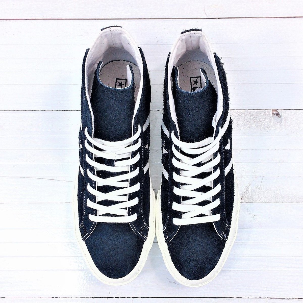 Converse star hot sale & bars suede