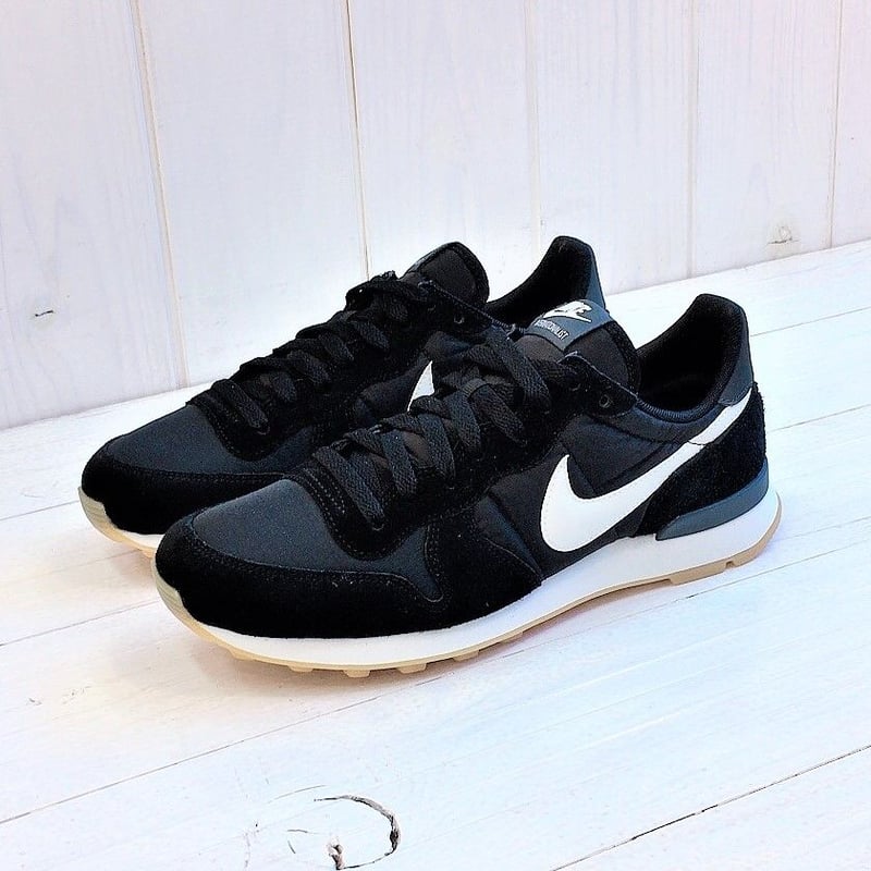 NIKE WMNS INTERNATIONALIST ブラック/サミットホワイト/アンスラサイ...