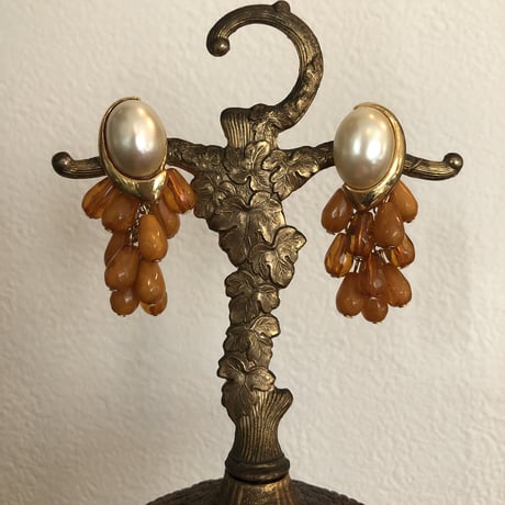 “アナ” ピアス