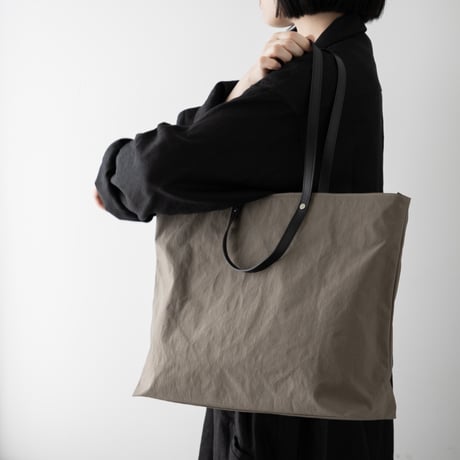 TWIST-ZIP Large #GRAY