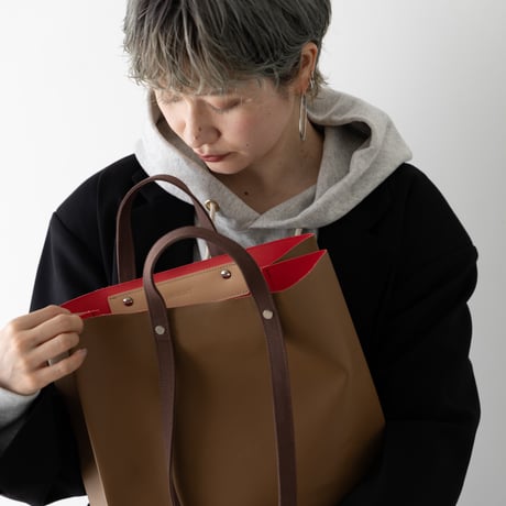 TWIST-SHOPPER Medium #CAMEL × CORAL PINK