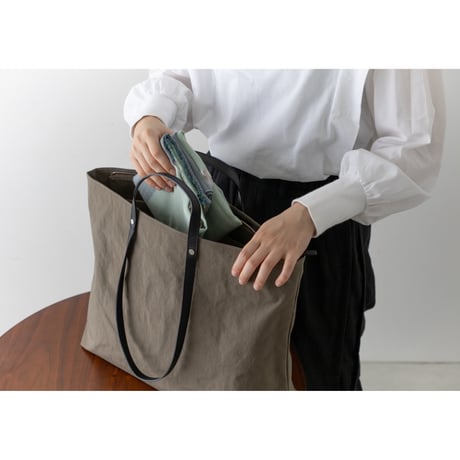 TWIST-ZIP Large #GRAY