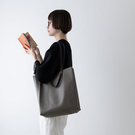 TWIST-SHOPPER Medium #GRAY × MARINE BLUE