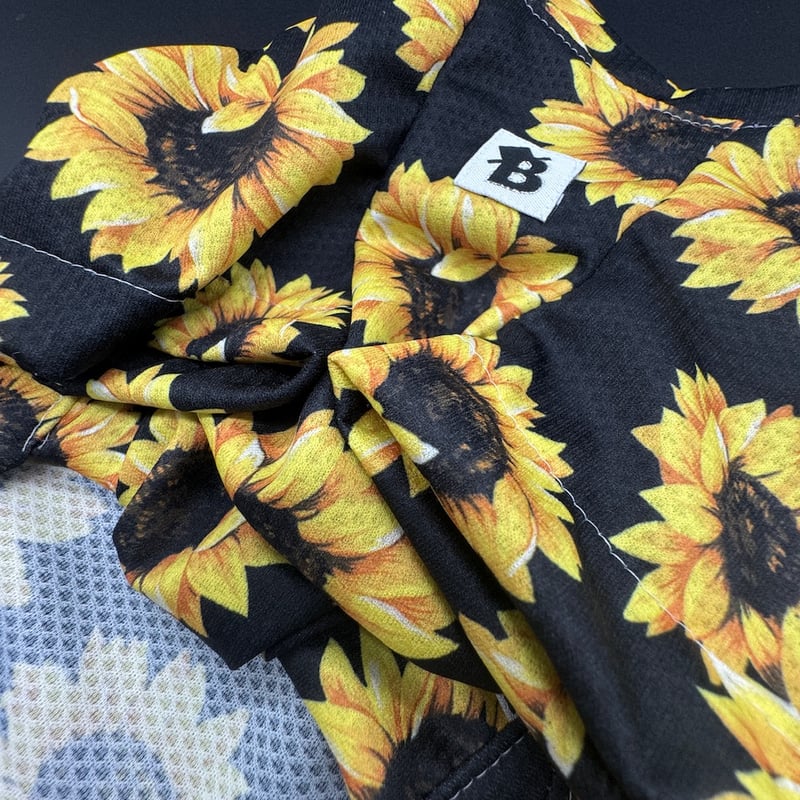BONCHEST】Miss himawari【T-shirt】 | Belinda-dog