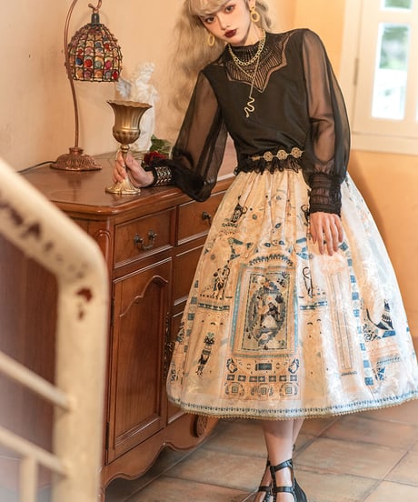 Dusk BASTET （ 黄昏贝斯特）エジプト風 刺繍ラウンドネックブラウス [LO350]
