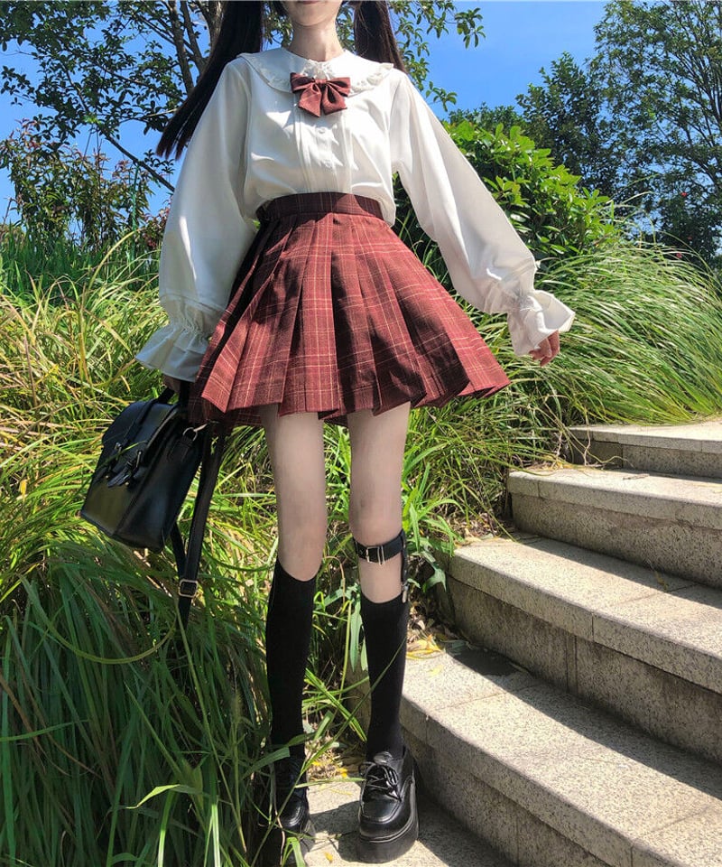 新品✨️LOVE MOSCHINO　ロリプリントブラウス　キャンディ　総柄　L 新品✨️LOVE MOSCHINO ロリプリントブラウス キャンディ 総柄 L