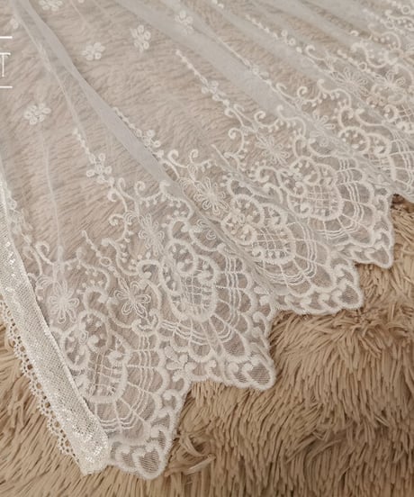 Miss Point 豊作賛歌 バイエルン風 レース刺繡エプロン [LO390]