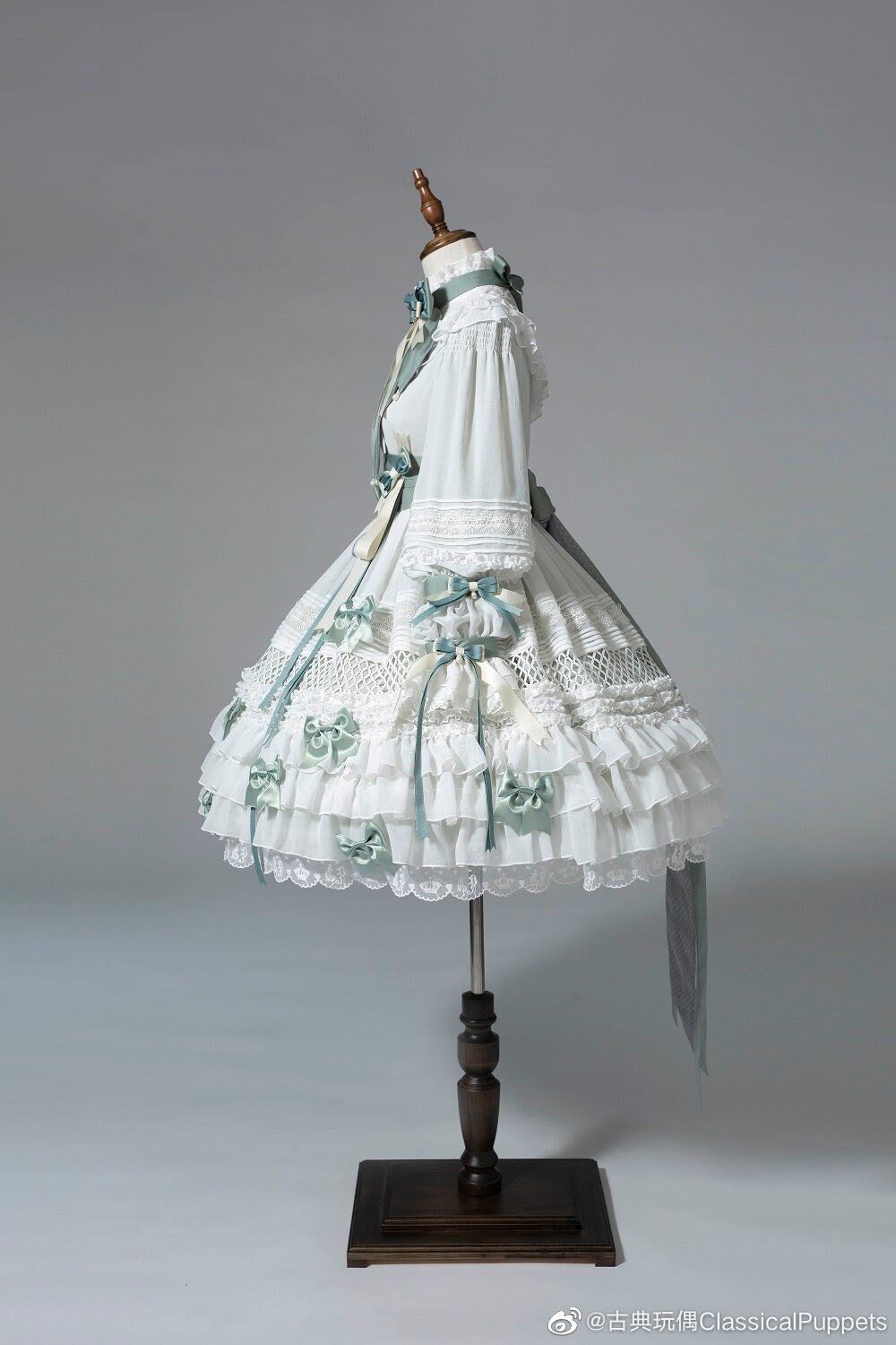 Classical Puppets 少女人形 十女 The Dolly Girl 植物園バージ