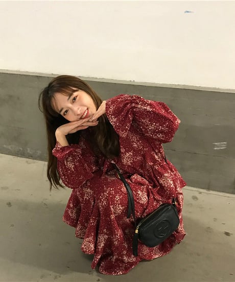 小花柄 かぶせ段々 フリルドレス シフォン ボウタイロングワンピ―ス [OP139]