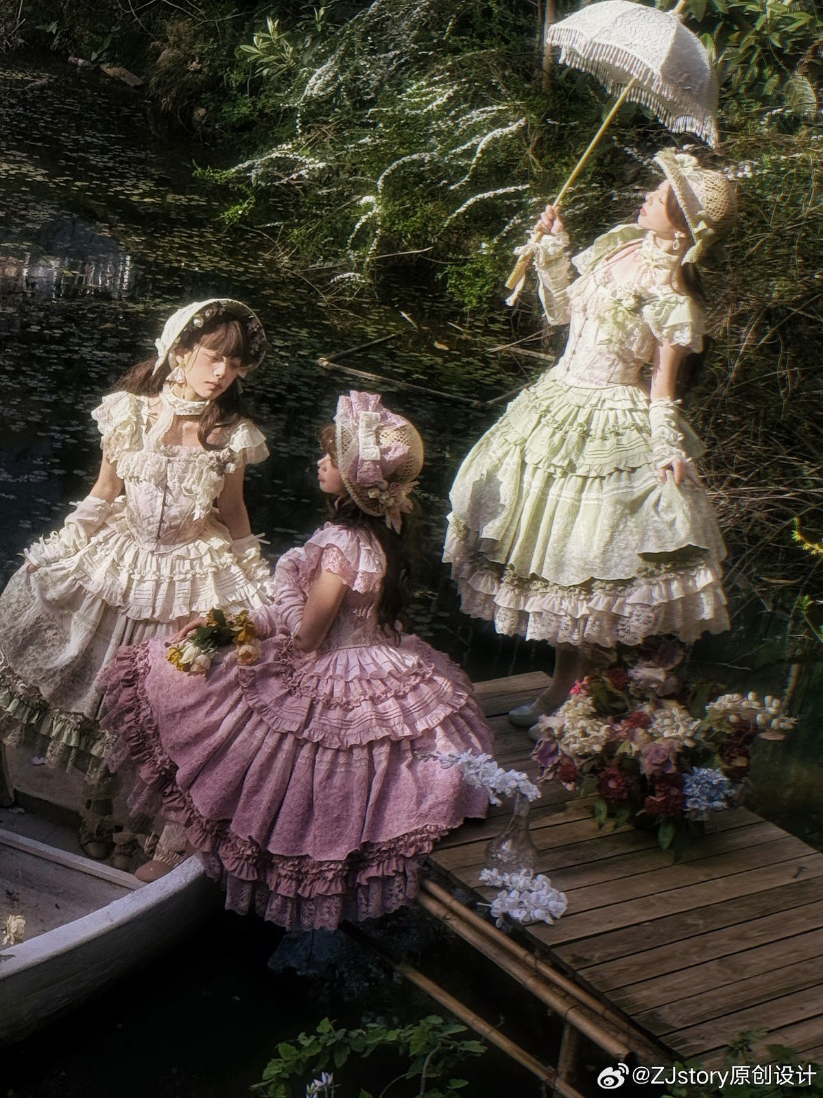 洋風 ドレス ティアード 多層 4層 コルセット ラペル ランタンスリーブ  