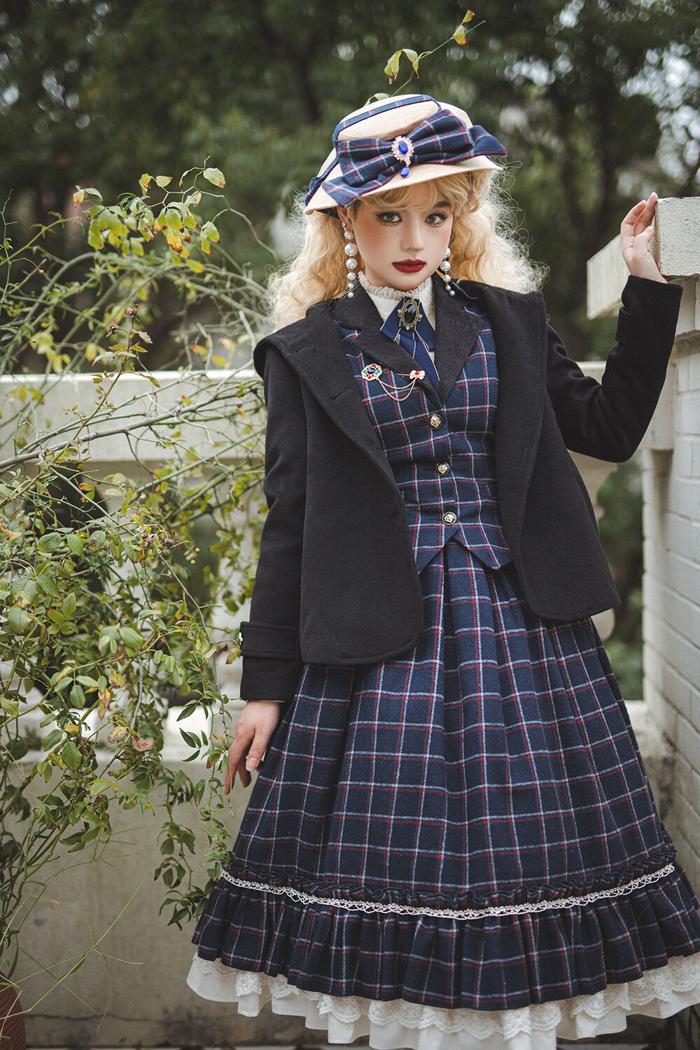 Miss Point / 薔薇人形 ロリィタドレス フード付きショートコート