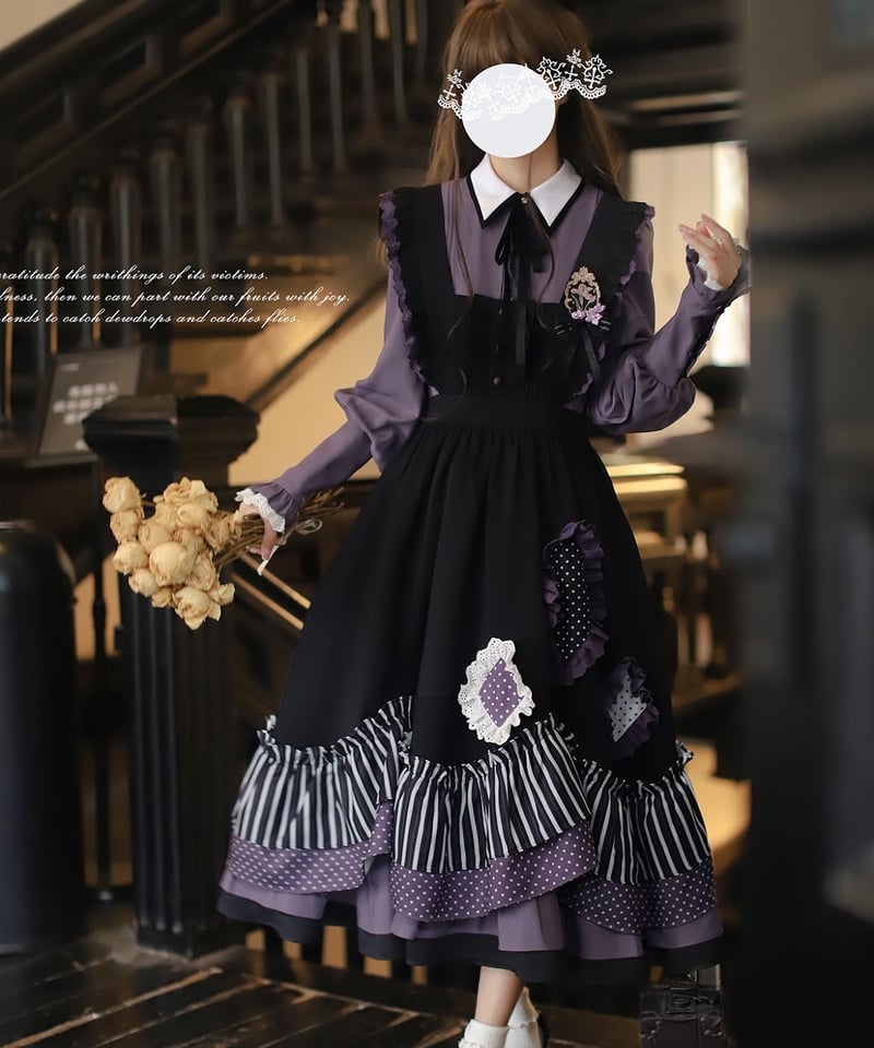 フリル付きシルクワンピース 紫と黒の花柄 フリル付きシルクワンピース 紫と黒の花柄 ワンピース