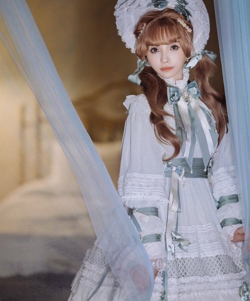 Classical Puppets 少女人形 十女 The Dolly Girl 植物園バージ