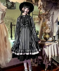Miss Point / Point Manor クラシックロリィタ 黒白ストライプSP版 長袖ワンピース、コルセットスカート  [LO622]