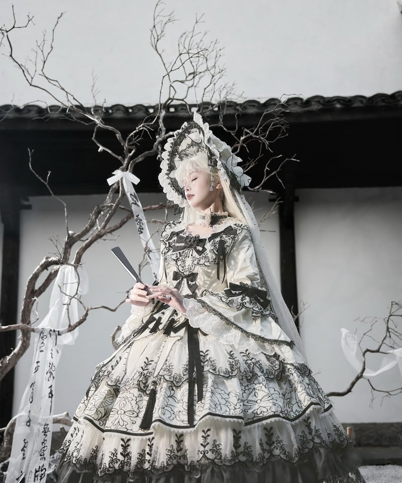1900s france 白蝶の司る白花のワンピース アンティーク 1900s france 白蝶の司る白花のワンピース アンティーク - メルカリ