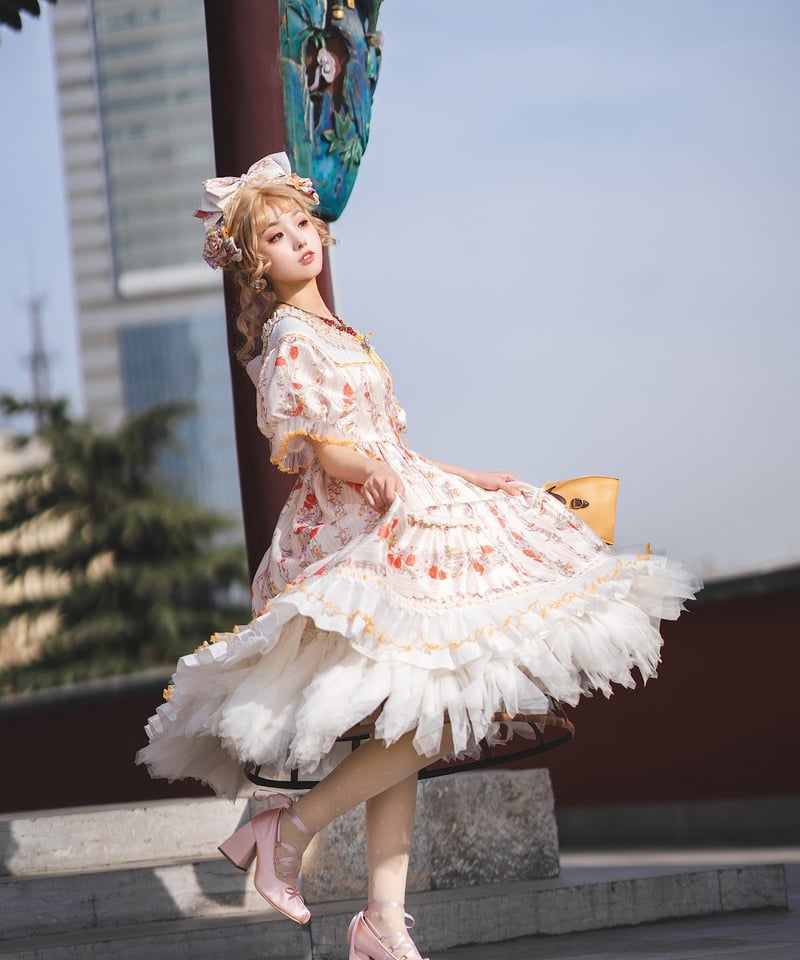 Neo Ludwig / 2026 under the Rose ロリィタドレス ケープスリー