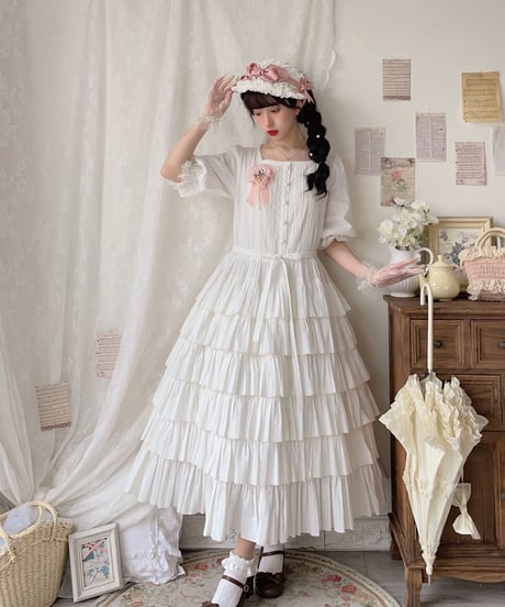 CATEGORY Fable Red Roof（寓言红房顶 ） | Roses on the