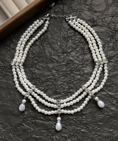 ティアドロップ3連パールネックレス [AC43]