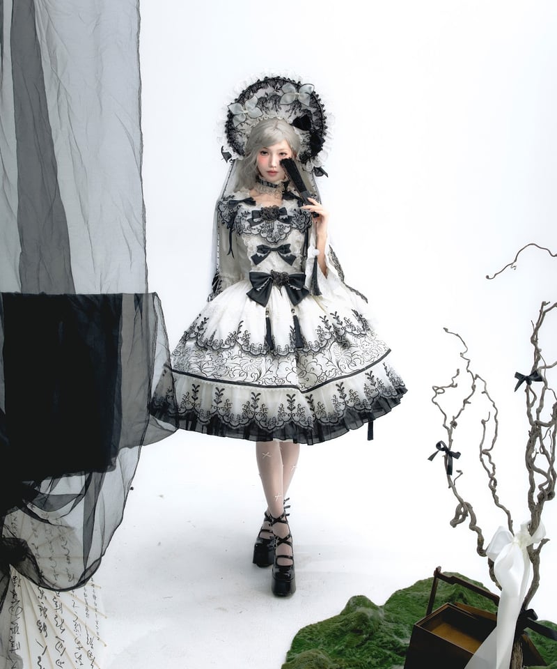 Bramble Rose / 磁韻華章コレクション 蝶恋青花・磁州煙羅