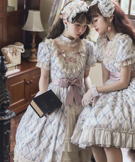 Moon River Lolita 秘密のばら園 スクエアカラーI型 ワンピース [LO448]