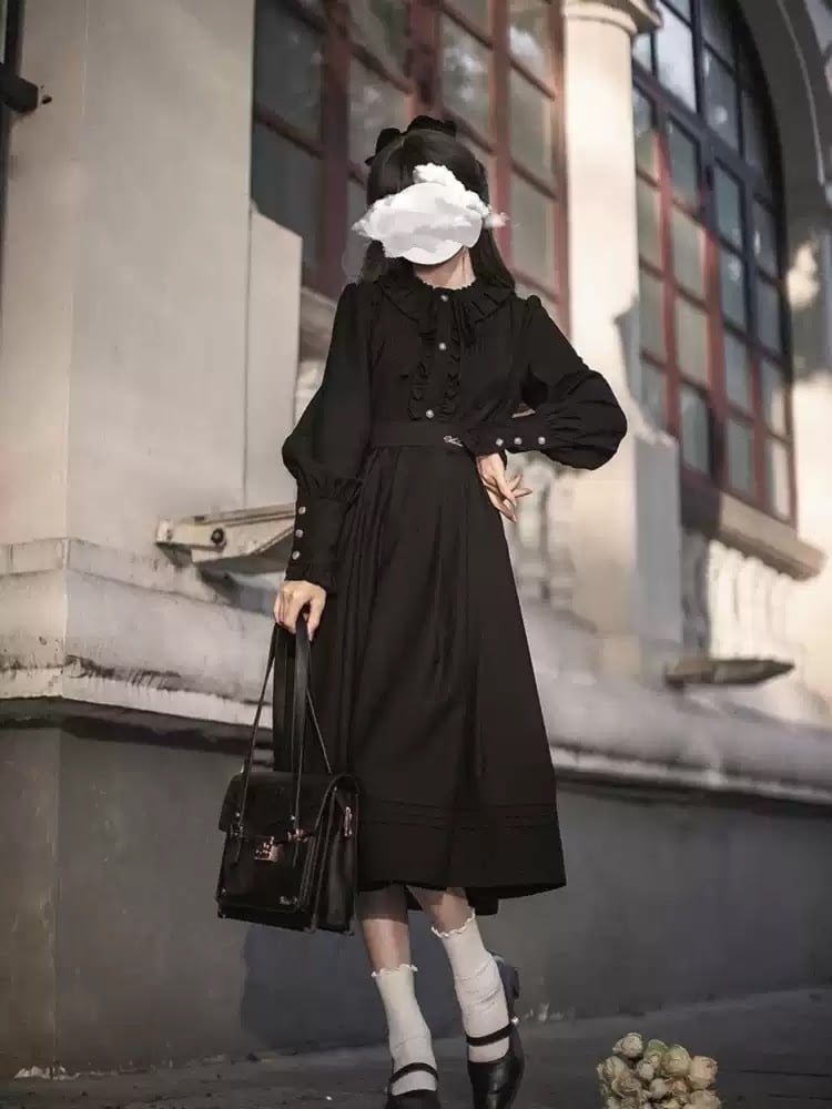 胡桃木JK / フィアーミーズ 黒赤レトロ エレガントワンピース