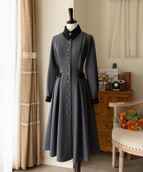 Forest Wardrobe 杉の森 ケープ付きコートワンピース [LO935]