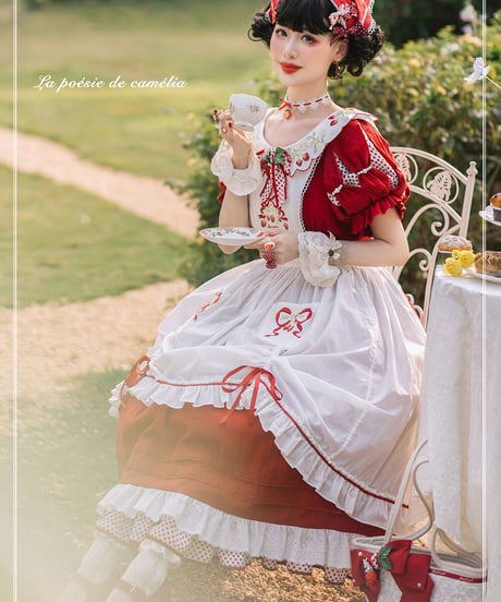la poésie de camélia いちご 刺繍ロリィタ 刺繍エプロン [LO474]