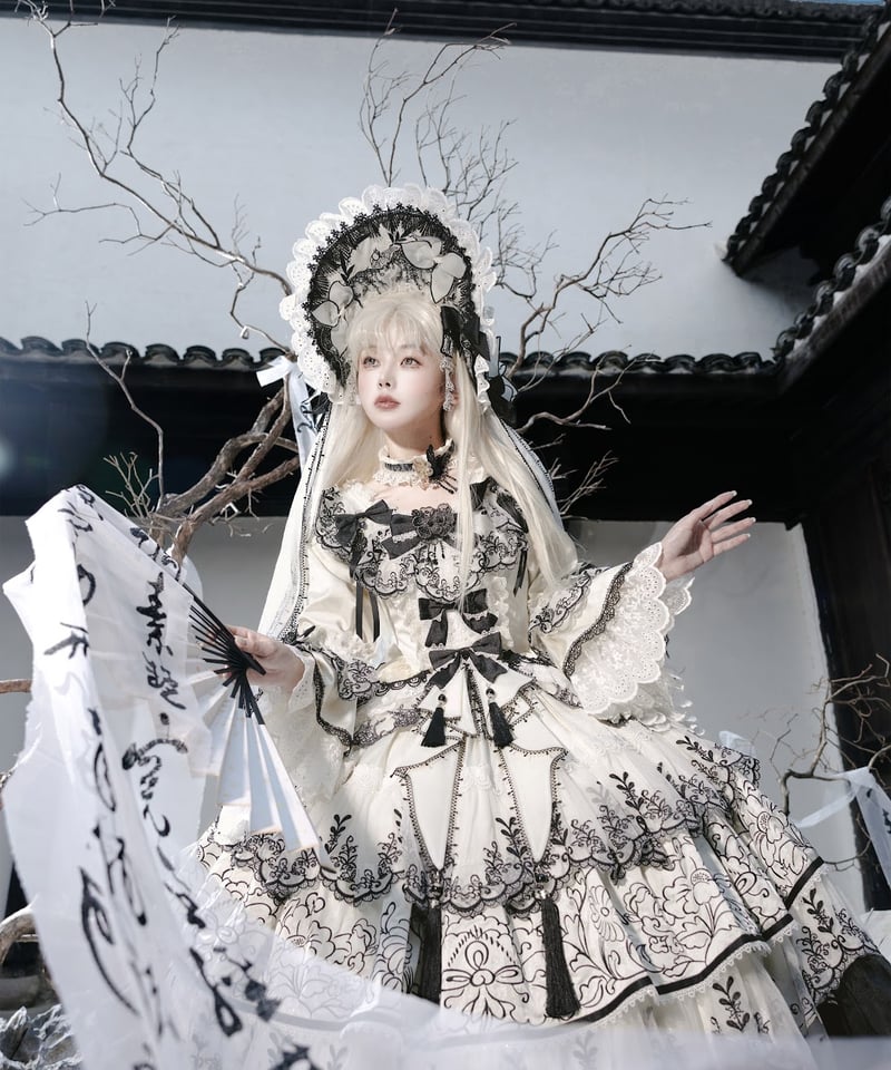 Bramble Rose / 磁韻華章コレクション 蝶恋青花・磁州煙羅 ロリィタ